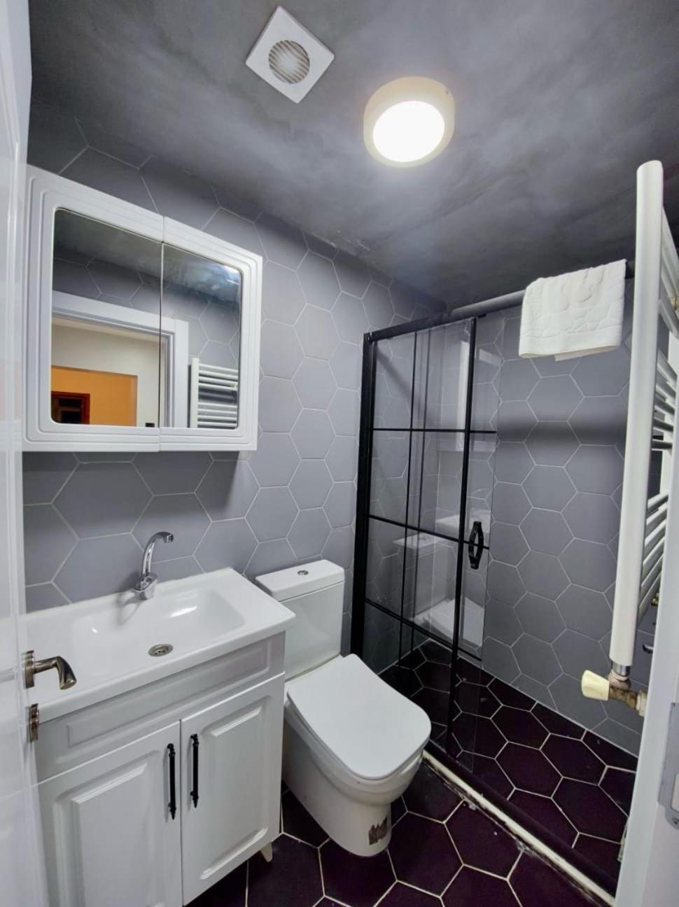 Ortakoey Tiny One Hotell Istanbul Eksteriør bilde