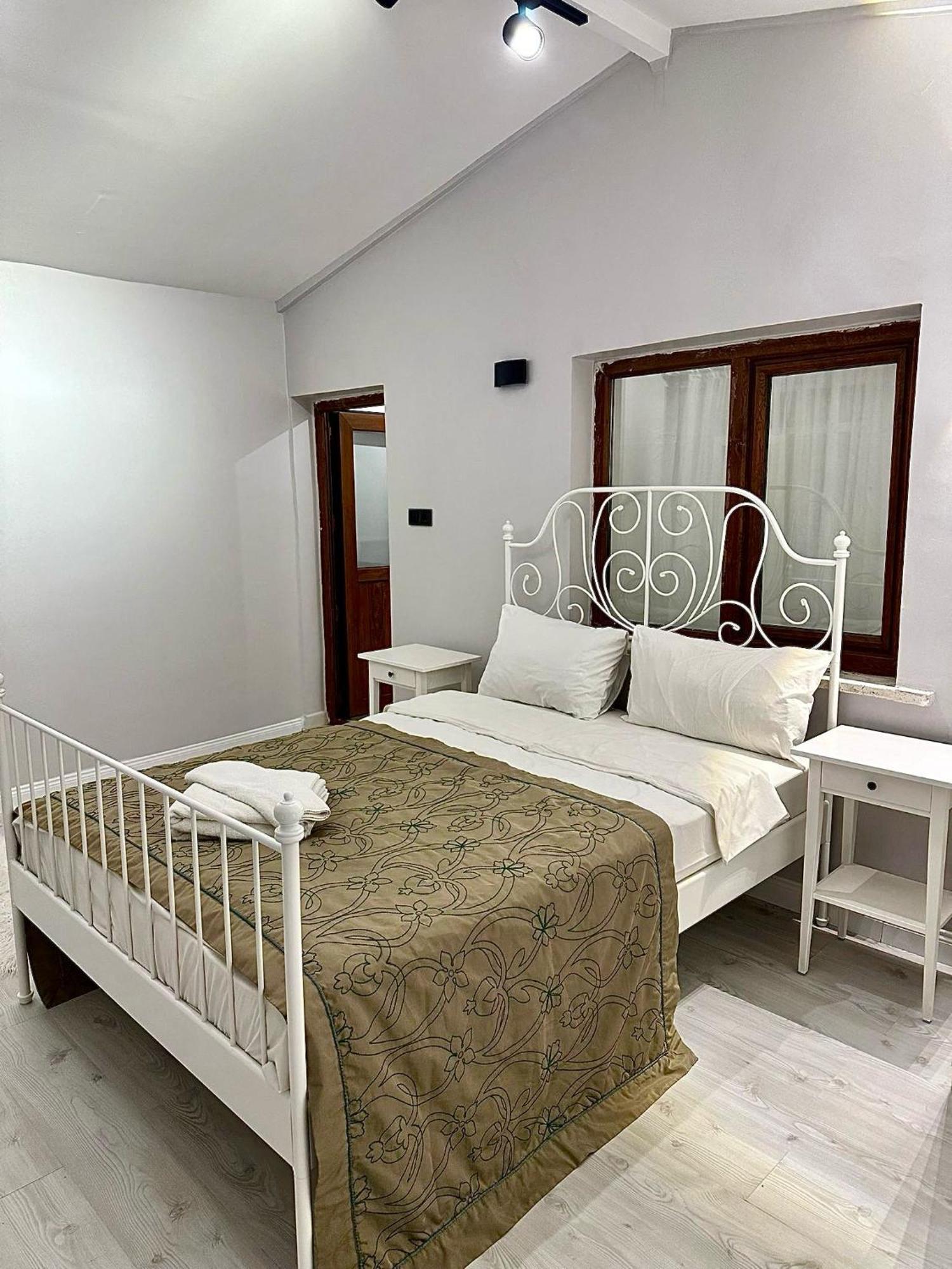 Ortakoey Tiny One Hotell Istanbul Eksteriør bilde